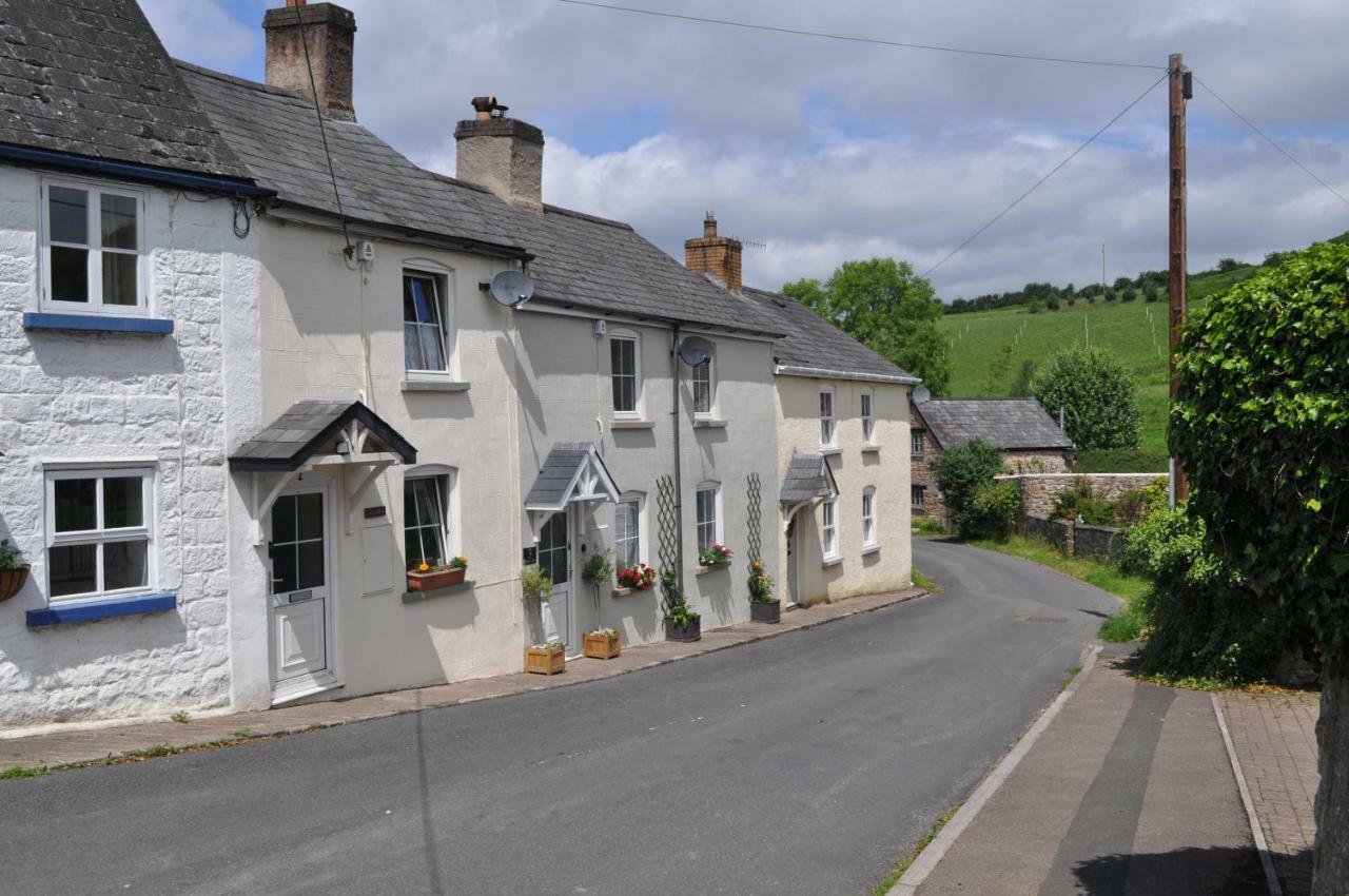Foxglove Cottage เคลียร์เวลล์ ภายนอก รูปภาพ